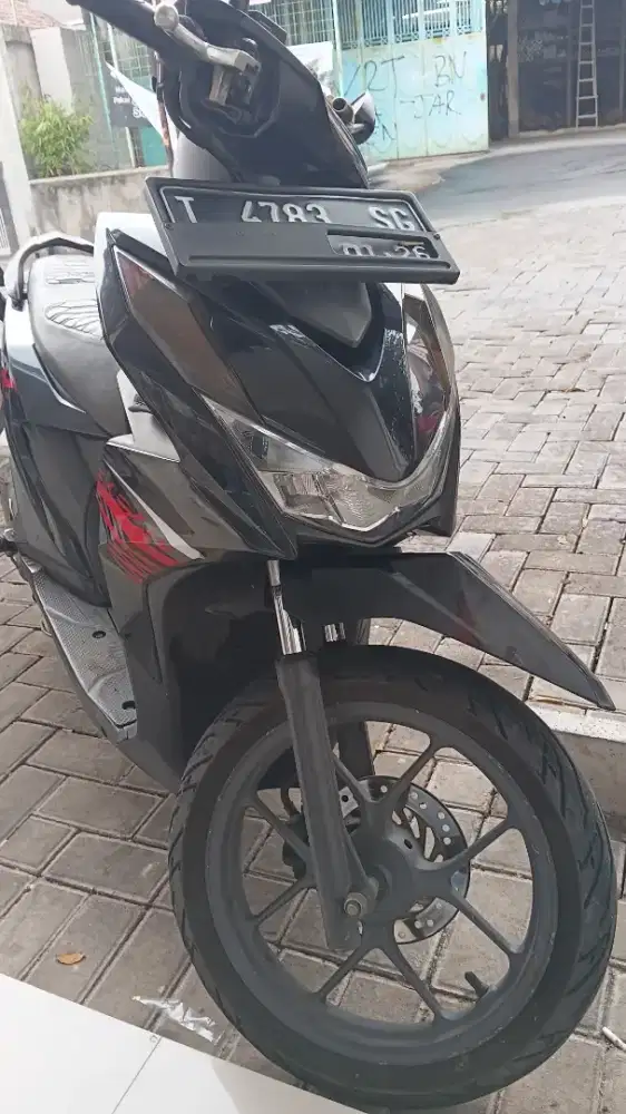 Beat Tahun 2020 Warna Hitam