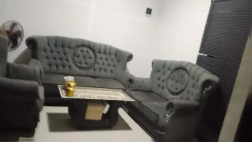 1 set sofa minimalis bagus