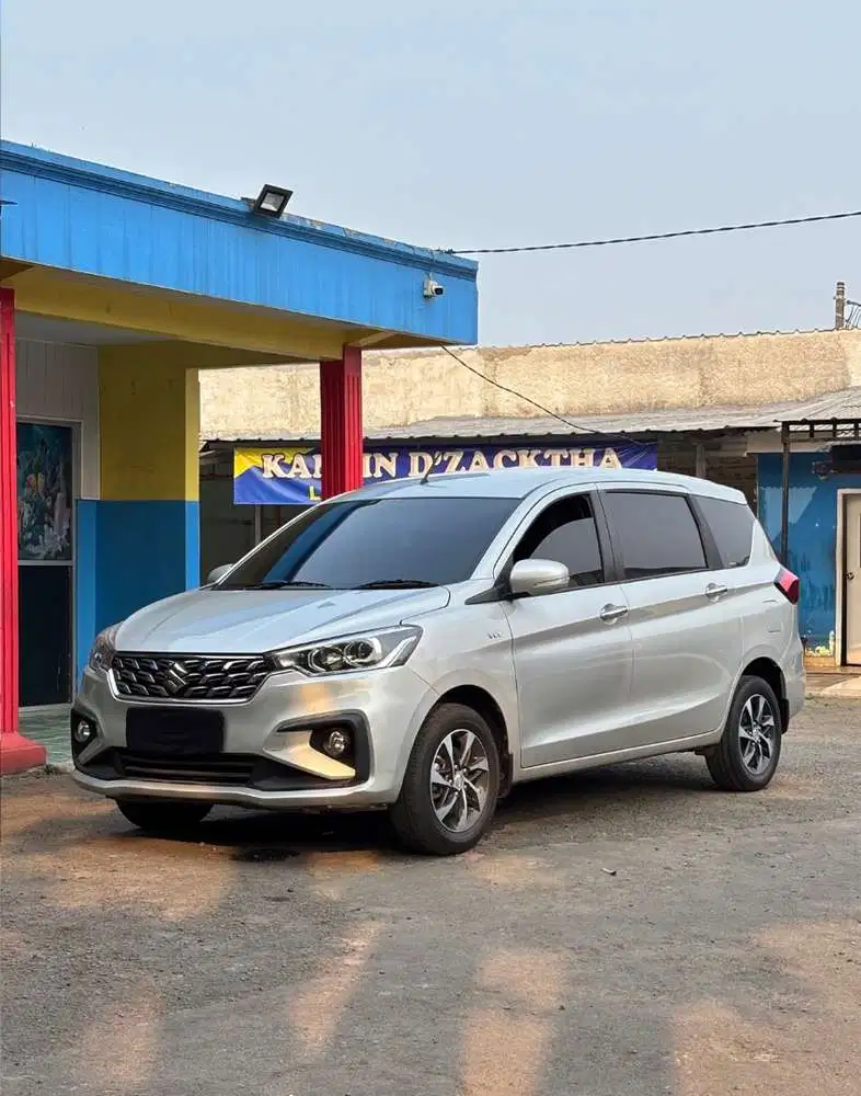 Promo TDP 9 Juta Ertiga GX Hybrid AT 2023 Silver