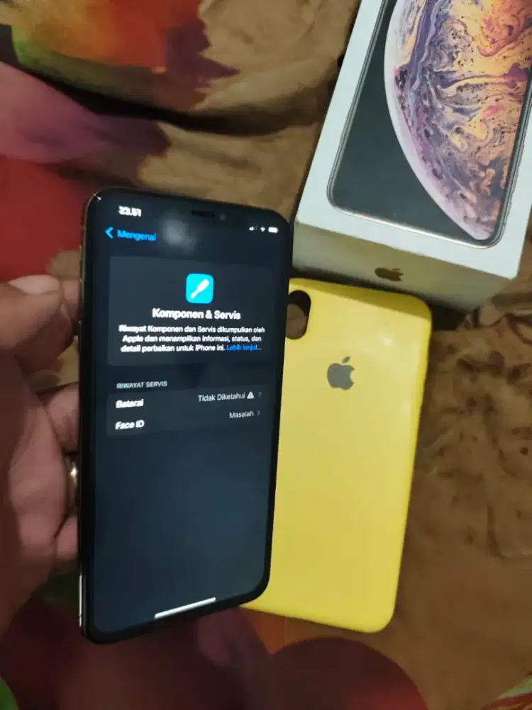 iPhone xs max. 64. All operator