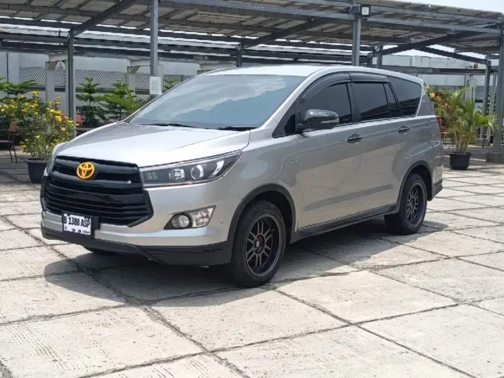 Toyota Venturer 2.0 Automatic 2018