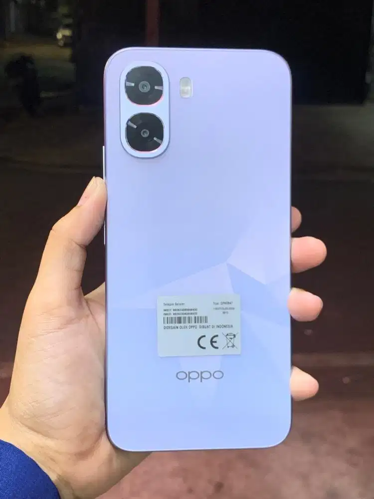 Oppo A6t - 4+8 GB / 64 B