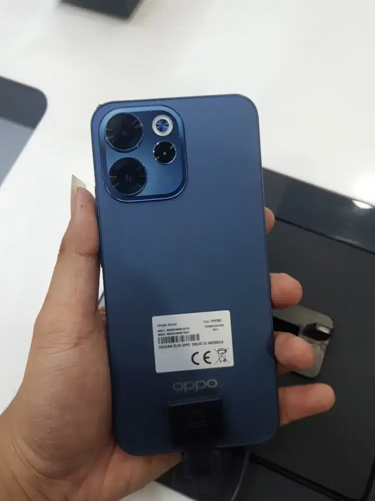 OPPO Reno 15F 5G 8/256GB Garansi Resmi