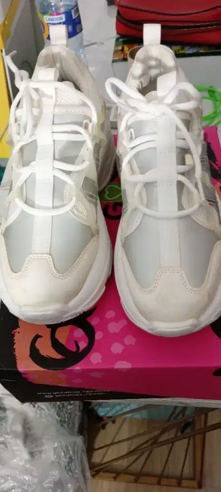 Sepatu GOSH sz. 39