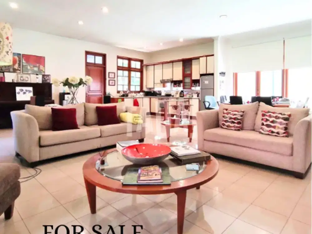 FOR SALE Rumah Jalan Patal Senayan Jakarta Selatan 5BR