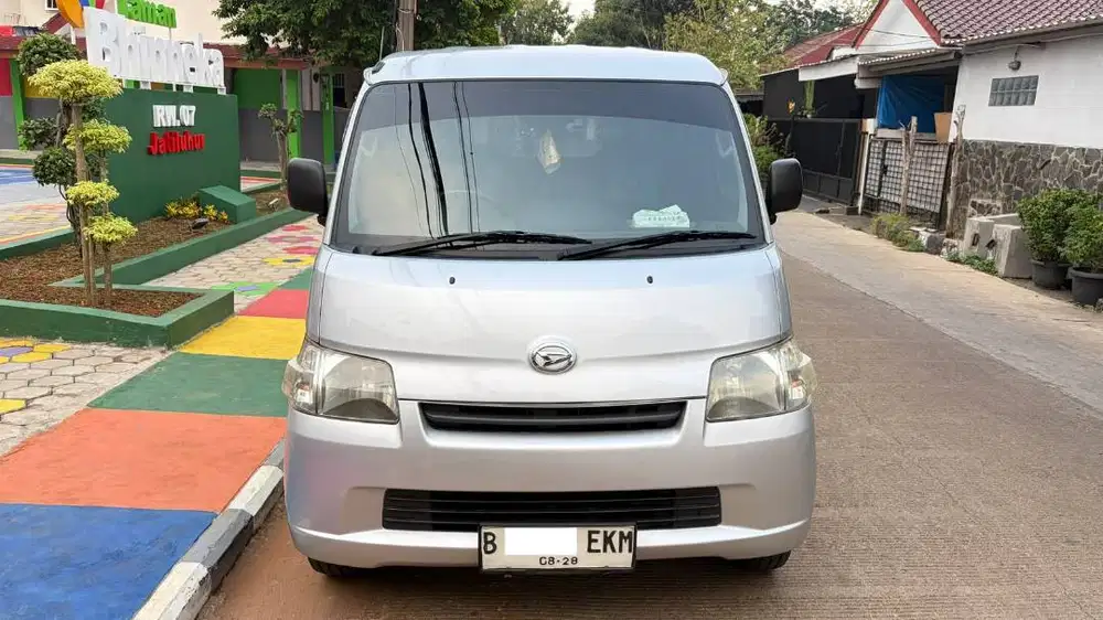 2013 DAIHATSU GRANMAX MINIBUS 1.3 AC RAWATAN RECORDS