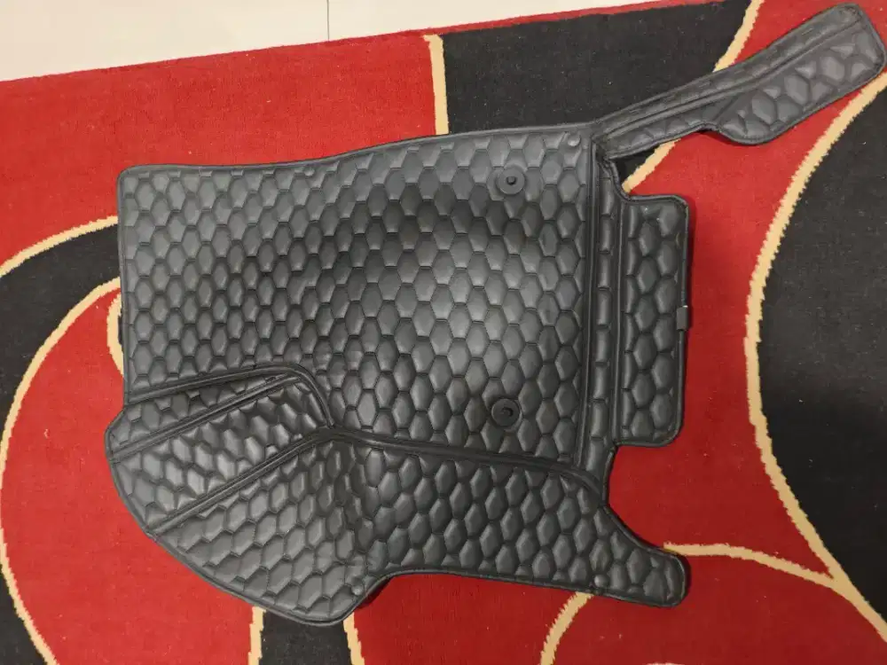 Karpet Maxmat 7D by OtoProject untuk Toyota Venturer