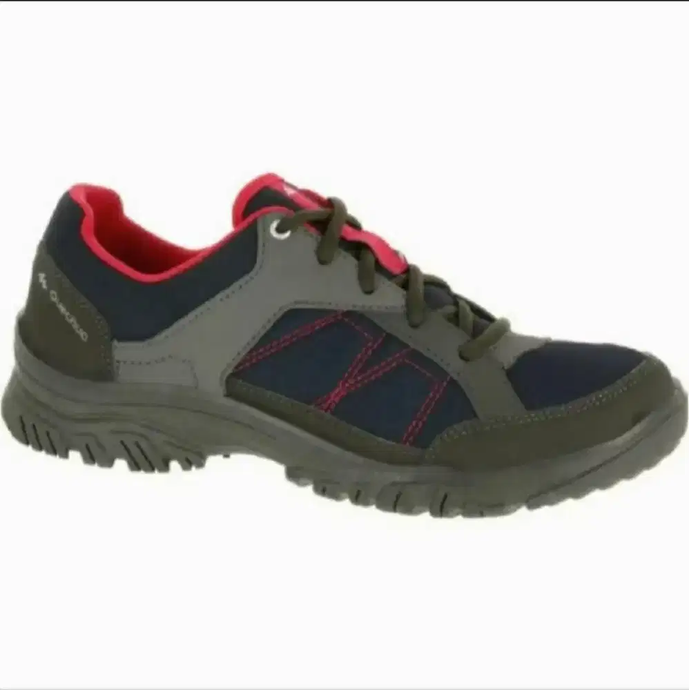 Sepatu Quechua ORI