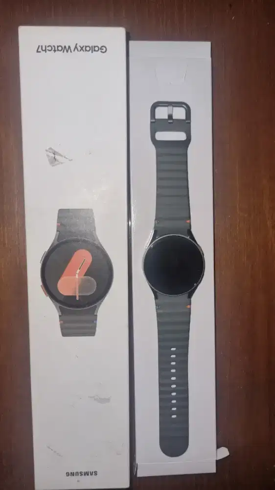 Samsung Galaxy Watch 7 (SM-L300) 40MM