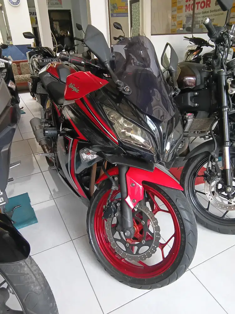 Kawasaki Ninja 250 FI SE Tahun 2015