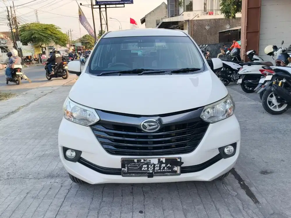 DAIHATSU XENIA X 2017 Manual Putih
