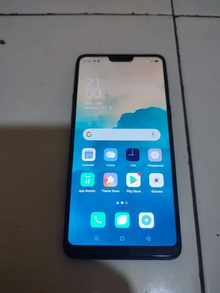 Dijual oppo F7, ram 6/128, versi android 10, batangan