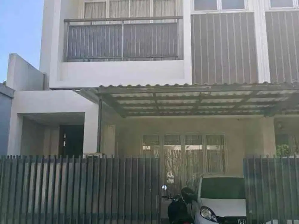 Rumah Modern minimalis 2 Lantai Kesambi Kerobokan siap huni