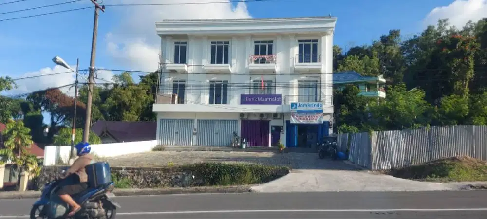JUAL RUKO STRATEGIS TENGAH KOTA SUDIRMAN TARAKAN 3 Lantai LB240m2
