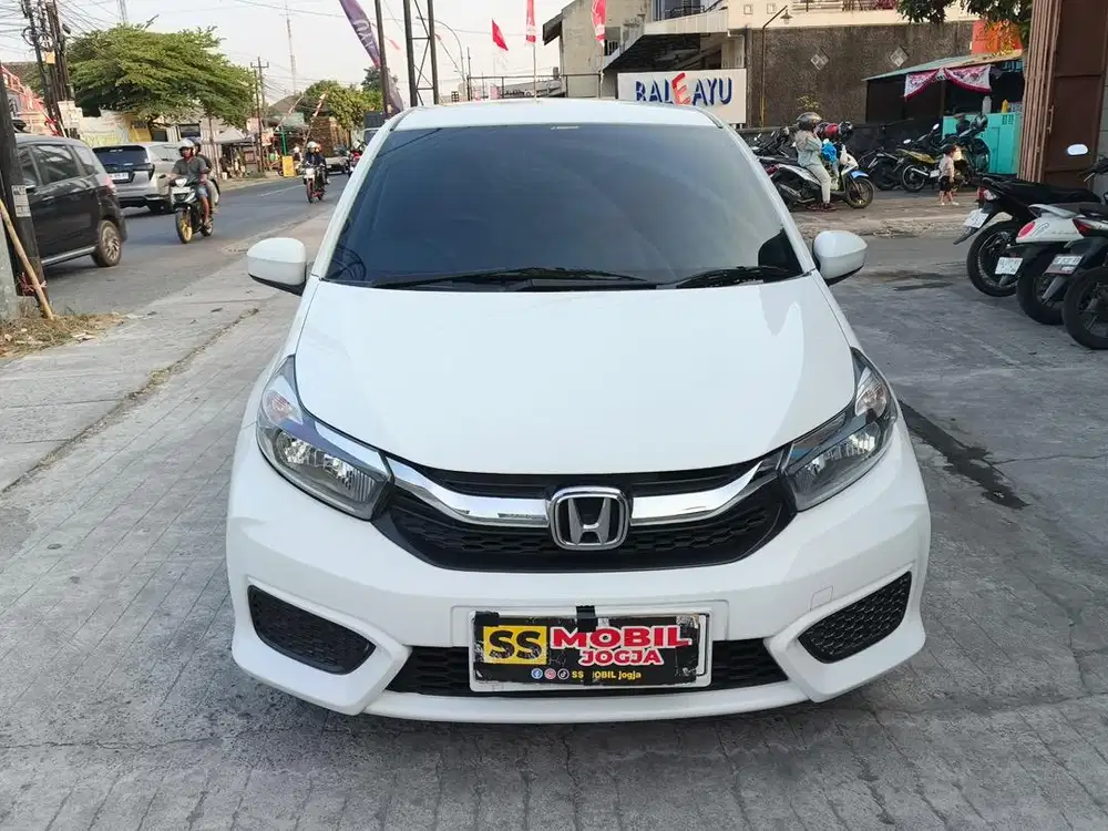 HONDA BRIO SATYA 2018 Manual Putih