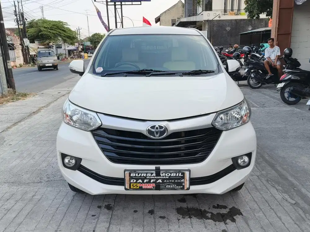 TOYOTA AVANZA 2016 Matic Putih