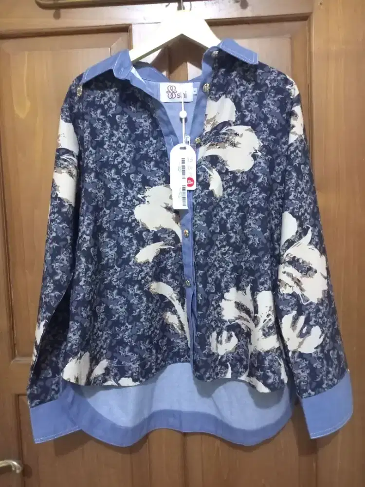 Blouse ekslusif brand SHI by Shireen Sungkar motif cantik model elegan