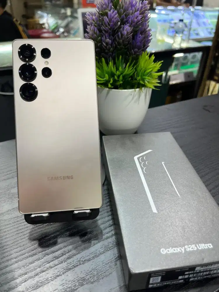 Samsung s25 ultra 512gb titanium ex sein mulus fullset og bs tukertamb