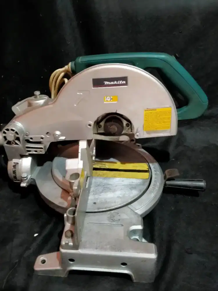 Miter Saw / Gergaji Siku 10 Inch