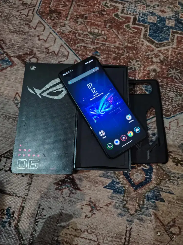 Asus Rog 6 Ram 8GB Internal 256GB