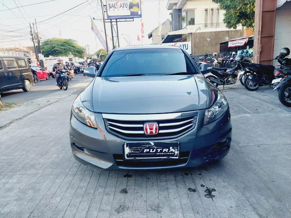 HONDA ACCORD VTIL 2011 Matic Abu