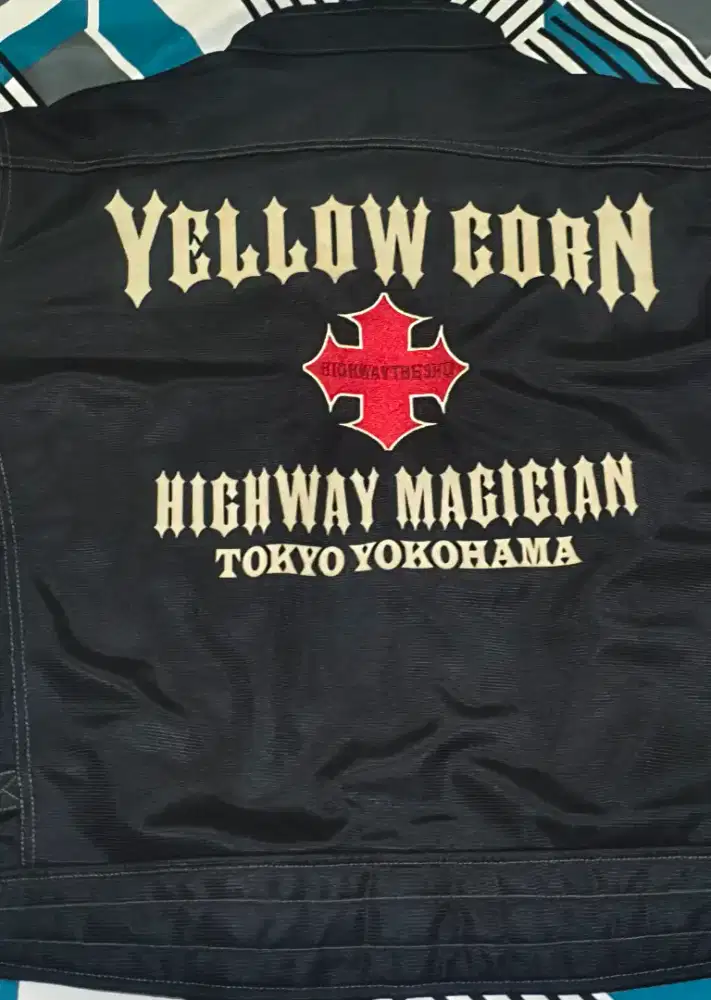 Yellow Corn Jacket Touring, size 4L