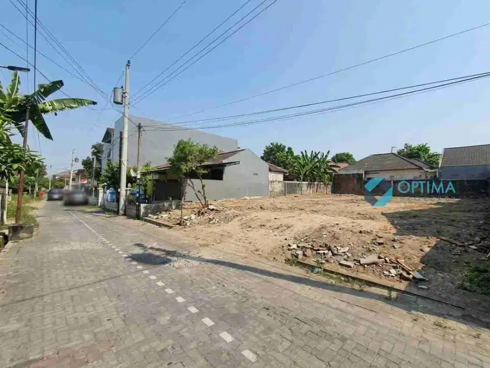 Tanah di Pogung Baru dekat UGM Pandega RS Sardjito Jakal Km 5