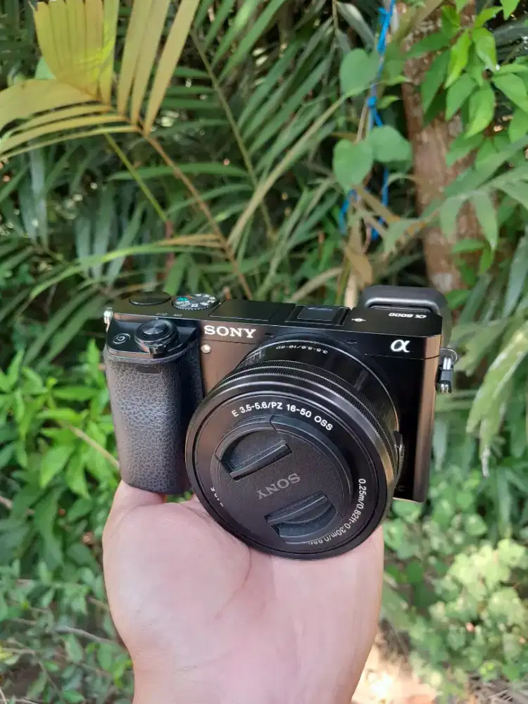 Sony a6000 lensa kit mulus