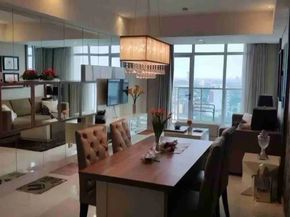 Jual dan Sewa Apartemen Trilium 2 BR. Full Furnished Pool View. Lokasi Strategis di Pusat Kota Surabaya