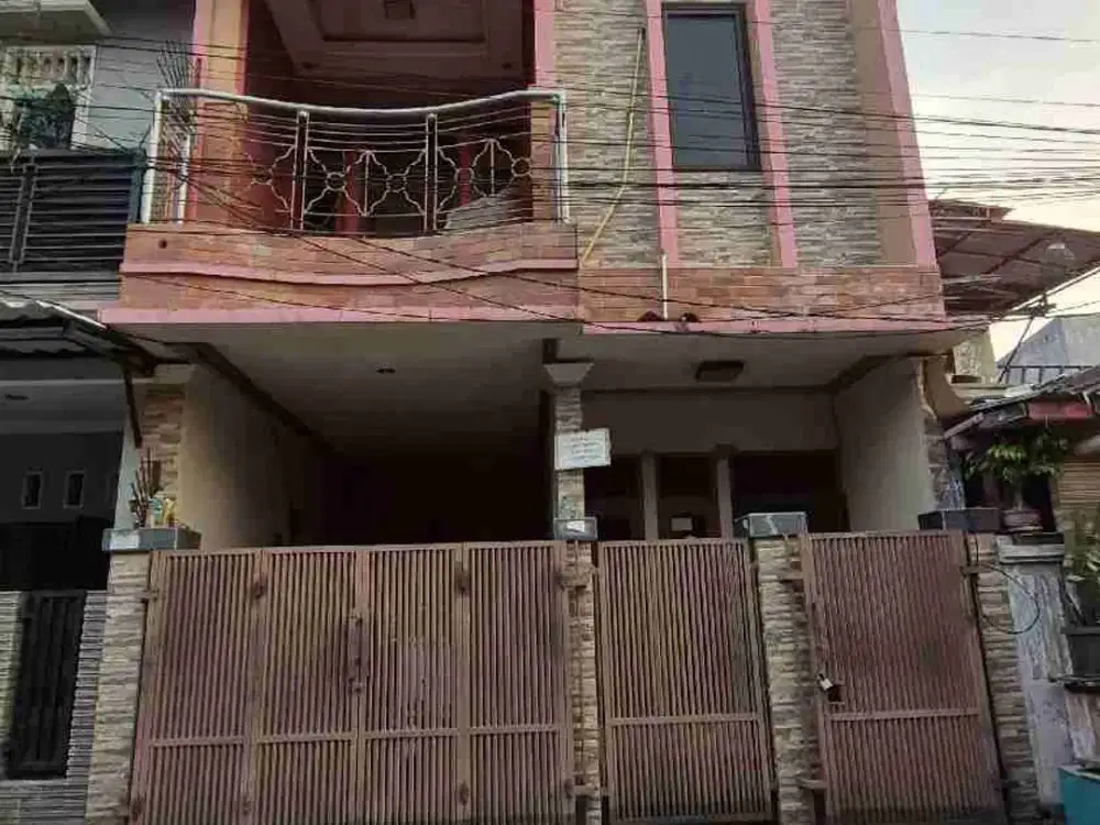 Di Jual Rumah di Villa Indah Permai, Bekasi.