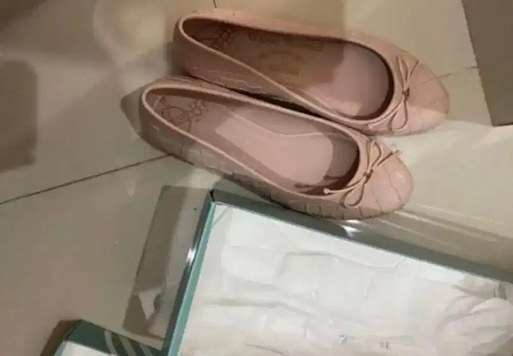 Sepatu mekr Melissa