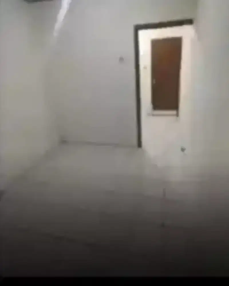 Kontrakan dekat stasiun kereta
