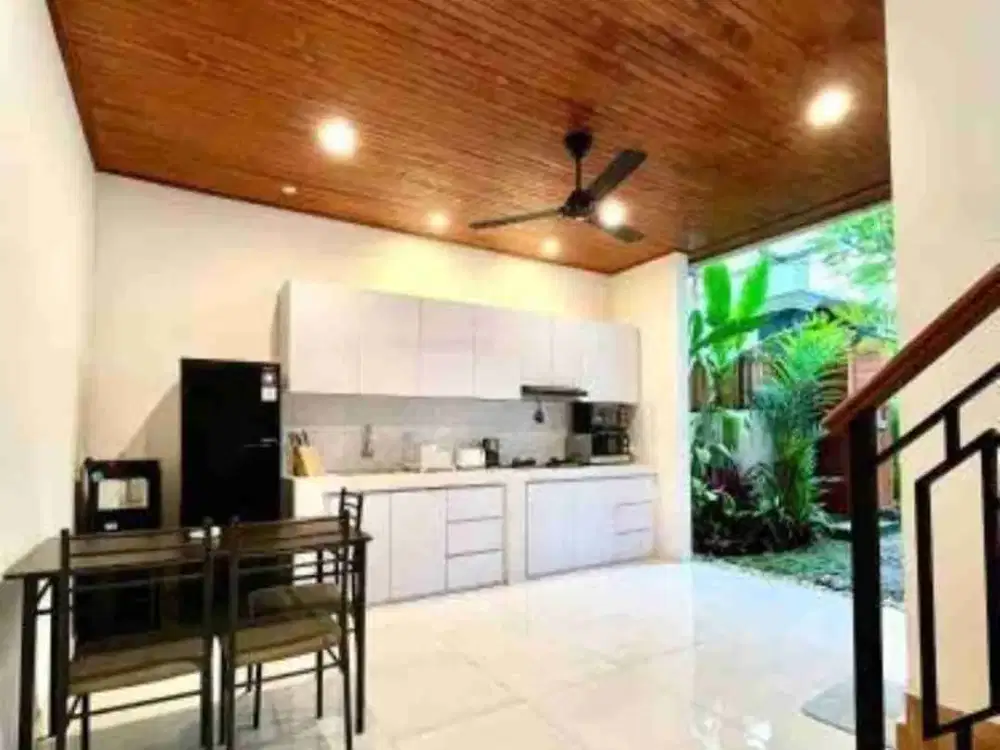 Villa jalan utama Pantai seseh fully furnished SHM ada NIB