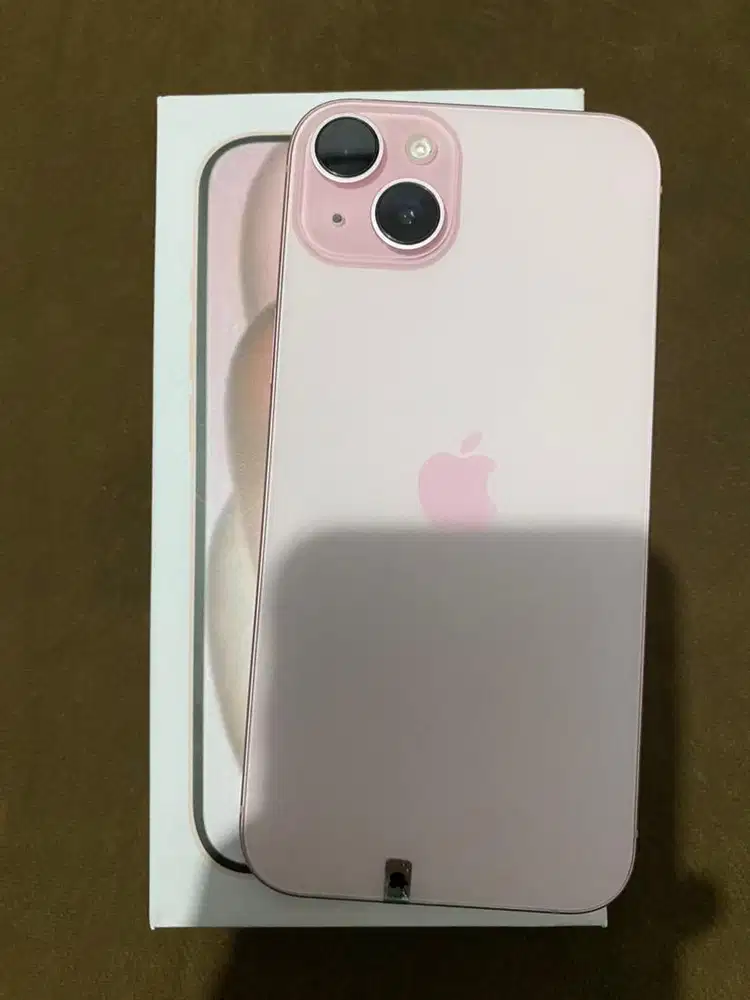 Iphone 15 plus nice bh90 2signal ios 27.0.1 ril hrg knds bs dicari