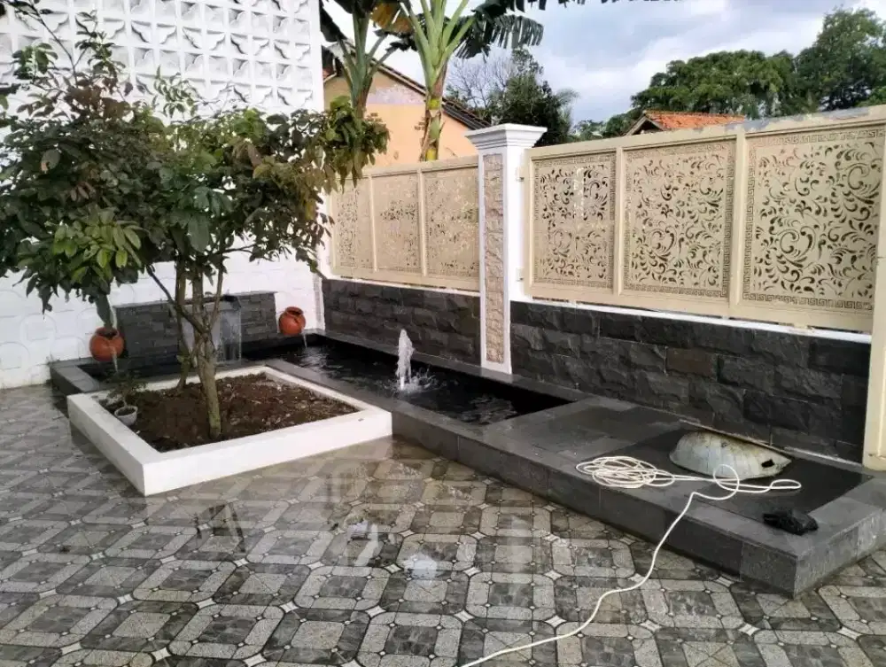 Taman dan kolam