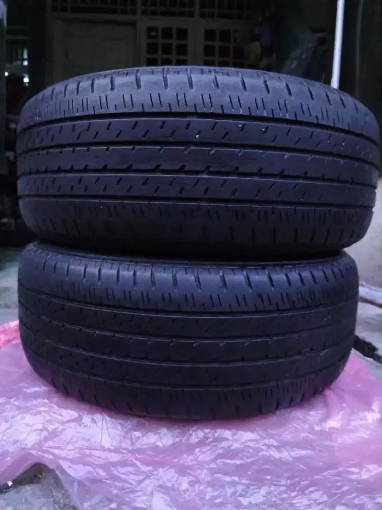 Ban Bridgestone Turanza ukuran 215/55 R17