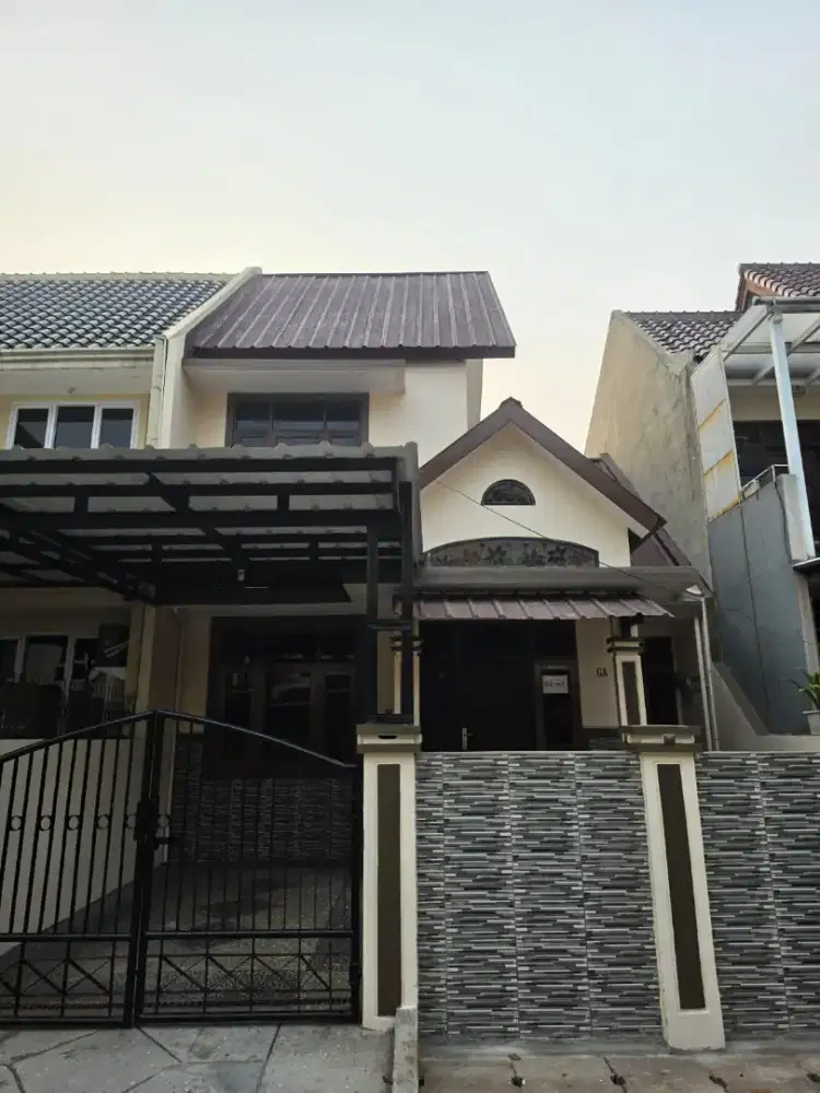 Disewakan rumah metland puri 1.5 lantai baru kelar renov dan rapi rapi