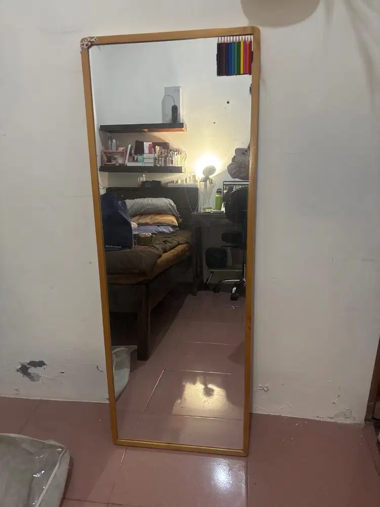 Full body mirror (Kaca frame kayu)