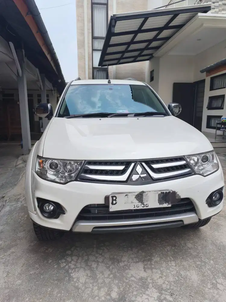 Dijual cepat Mitsubishi Pajero Exceed Thn 2015