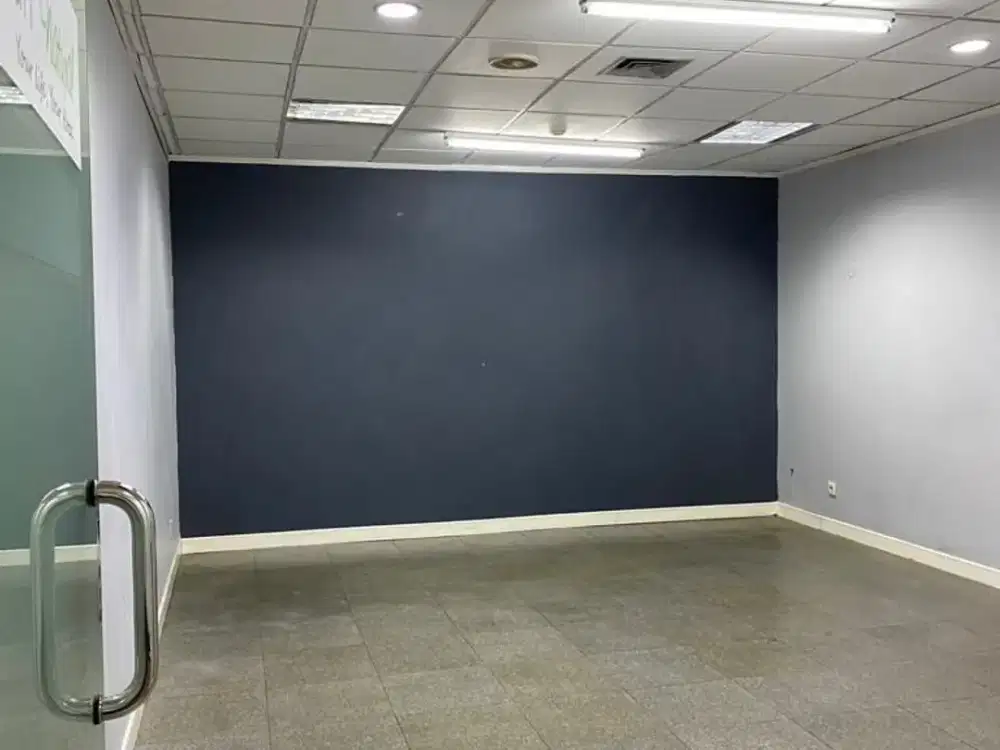 DISEWAKAN RUANG KANTOR LUAS 25 M² DI WISMA KORINDO, PANCORAN JAKARTA SELATAN