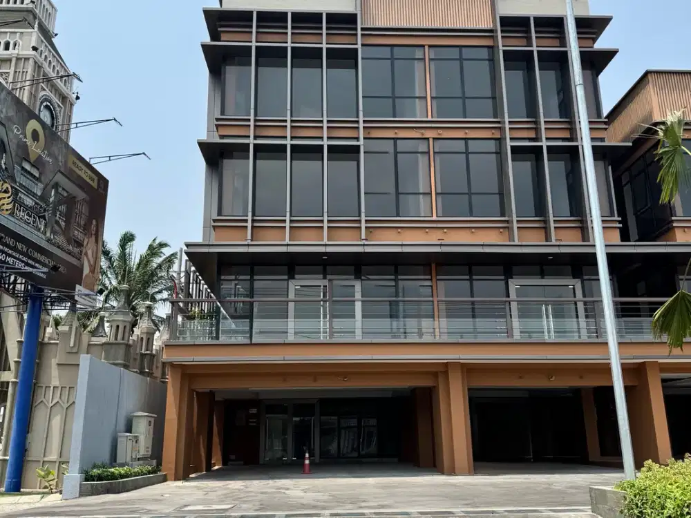 Raya Lidah Kulon Wisatan Bukit Mas