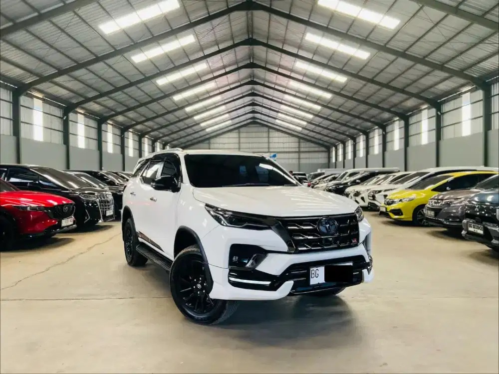 Toyota Fortuner 2.8 GR Sport 2023 / 2024 AT Matic, Sangat terawat