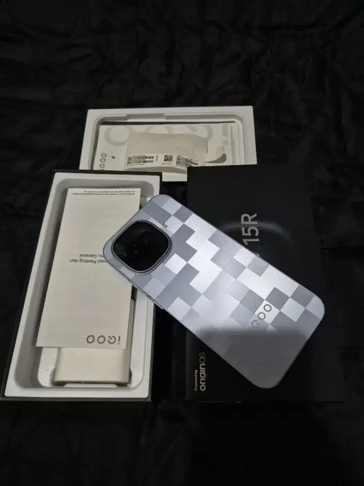 Iqoo 15R 12/512 GB Fullset