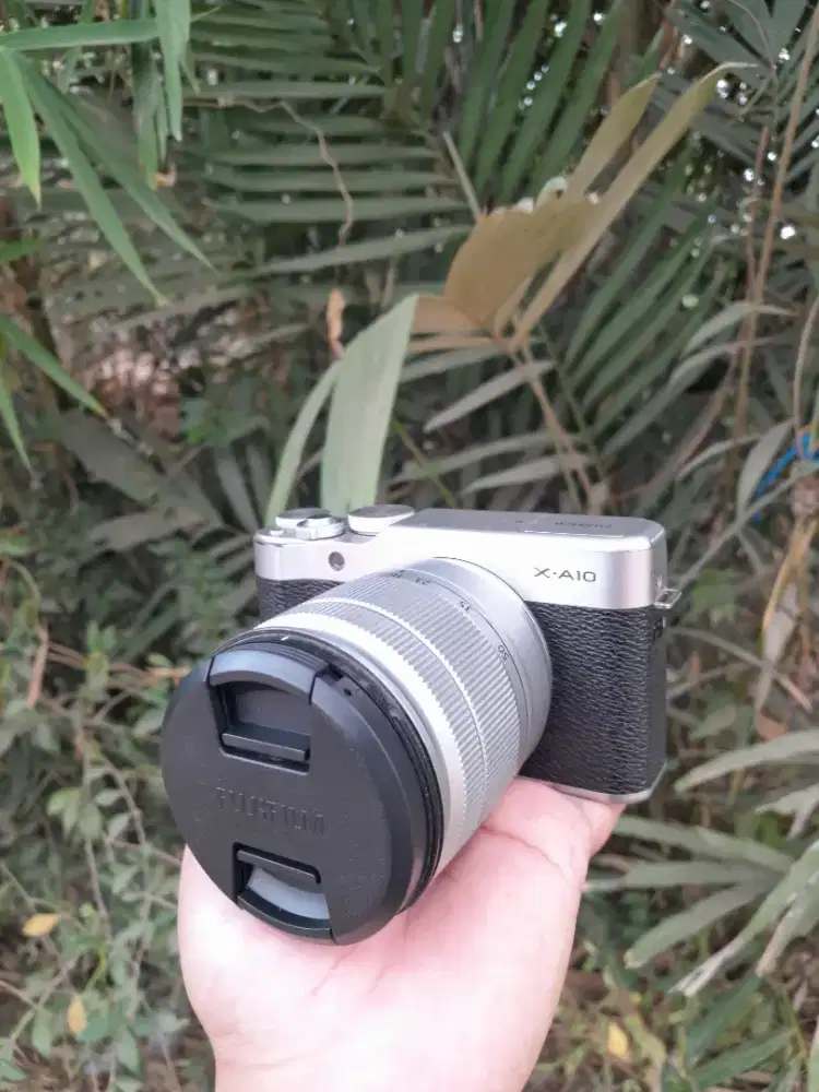 Kamera fujifilem xa10 lensa kit