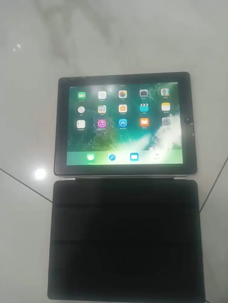 Dijual tablet Apple (ipad)