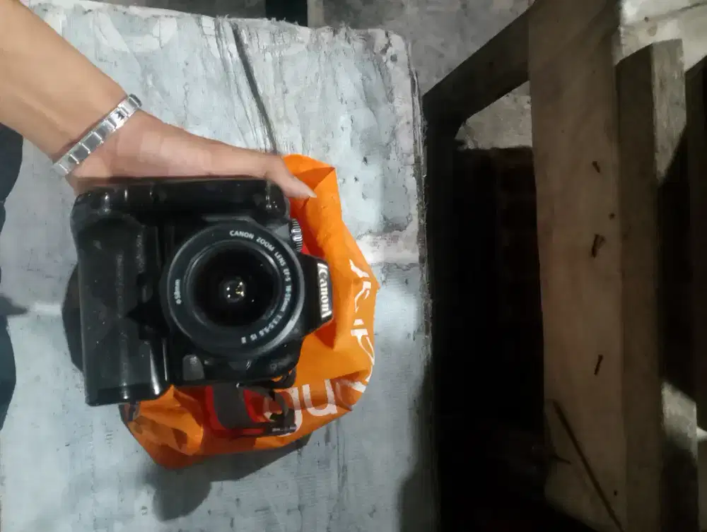 Canon EOS 1000D / Rebel XS