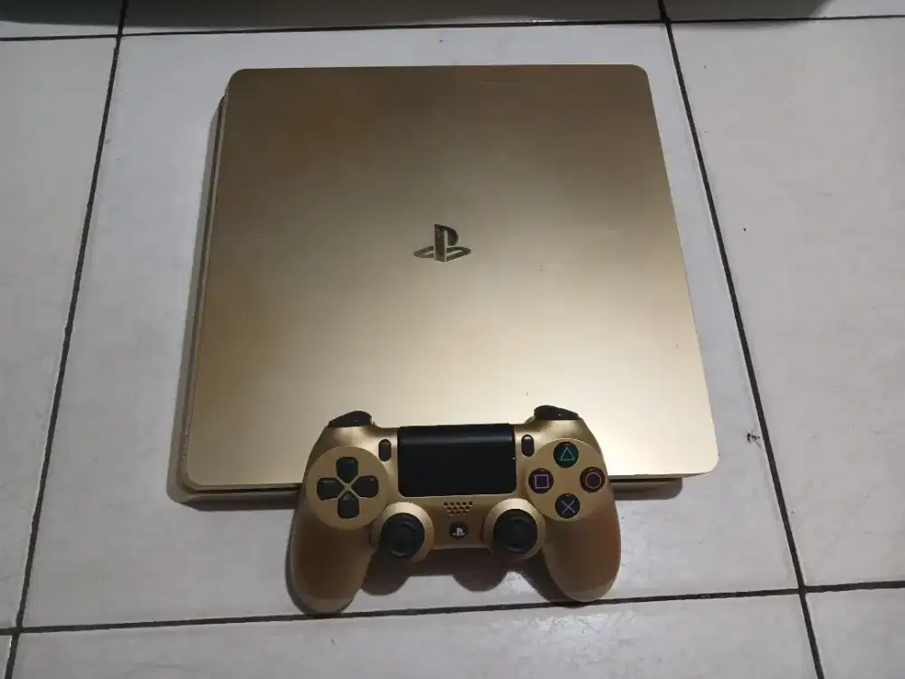 PS4 Slim 500GB gold limited edition
