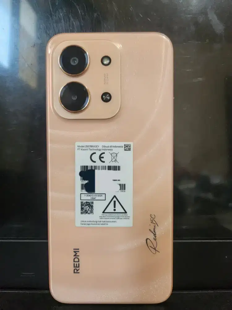 Redmi 15c 8/256 + charger
