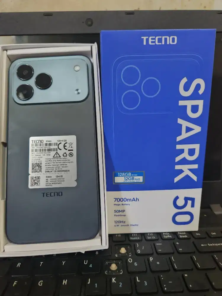 Tecno Spark 50 4+4/128 Fullset