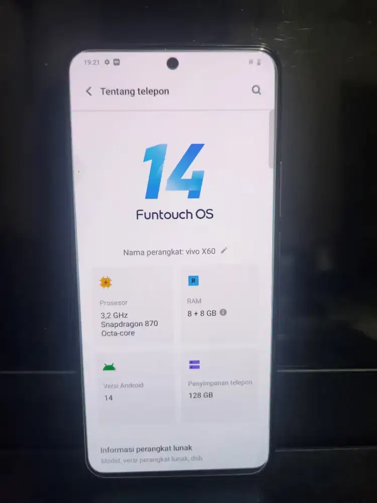 Vivo X60 8+8/128 + charger